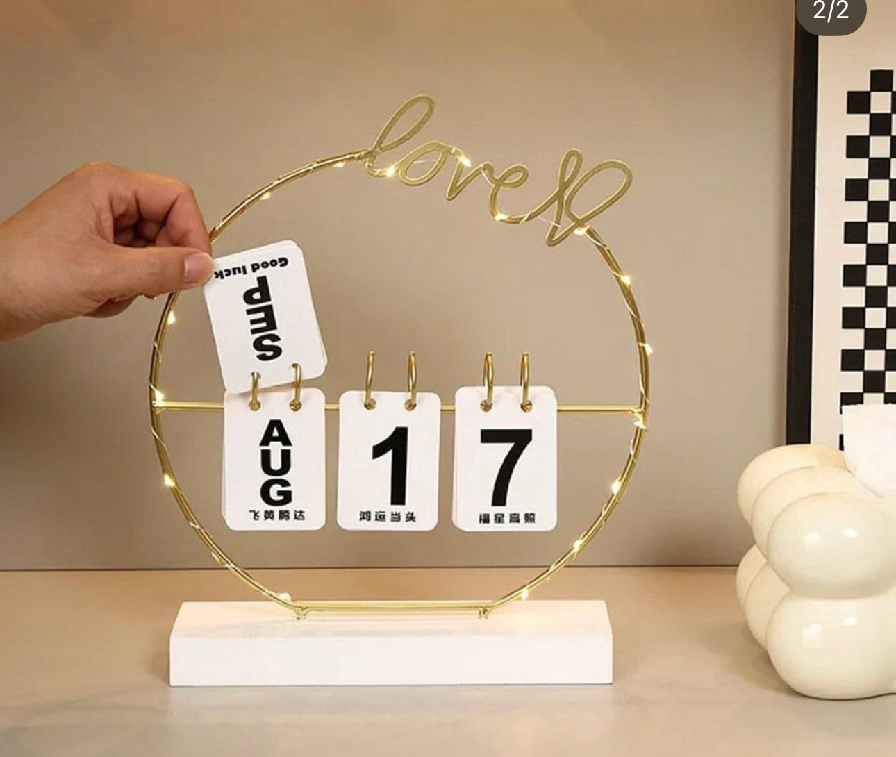 Luxury Gold Ring Perpetual Calendar – Modern Desk Decor with LED String Lights
